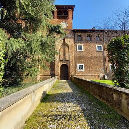 Alice Nel Paese Delle Meraviglie Sulbiate Exterior foto